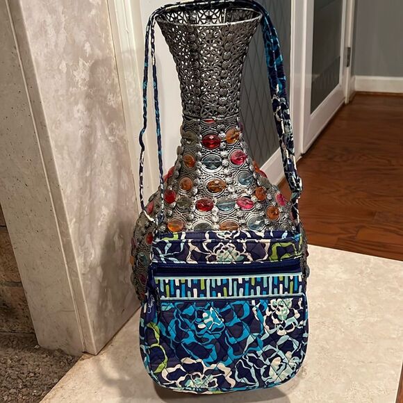 Vera Bradley adjustable strap hipster - Picture 1 of 11